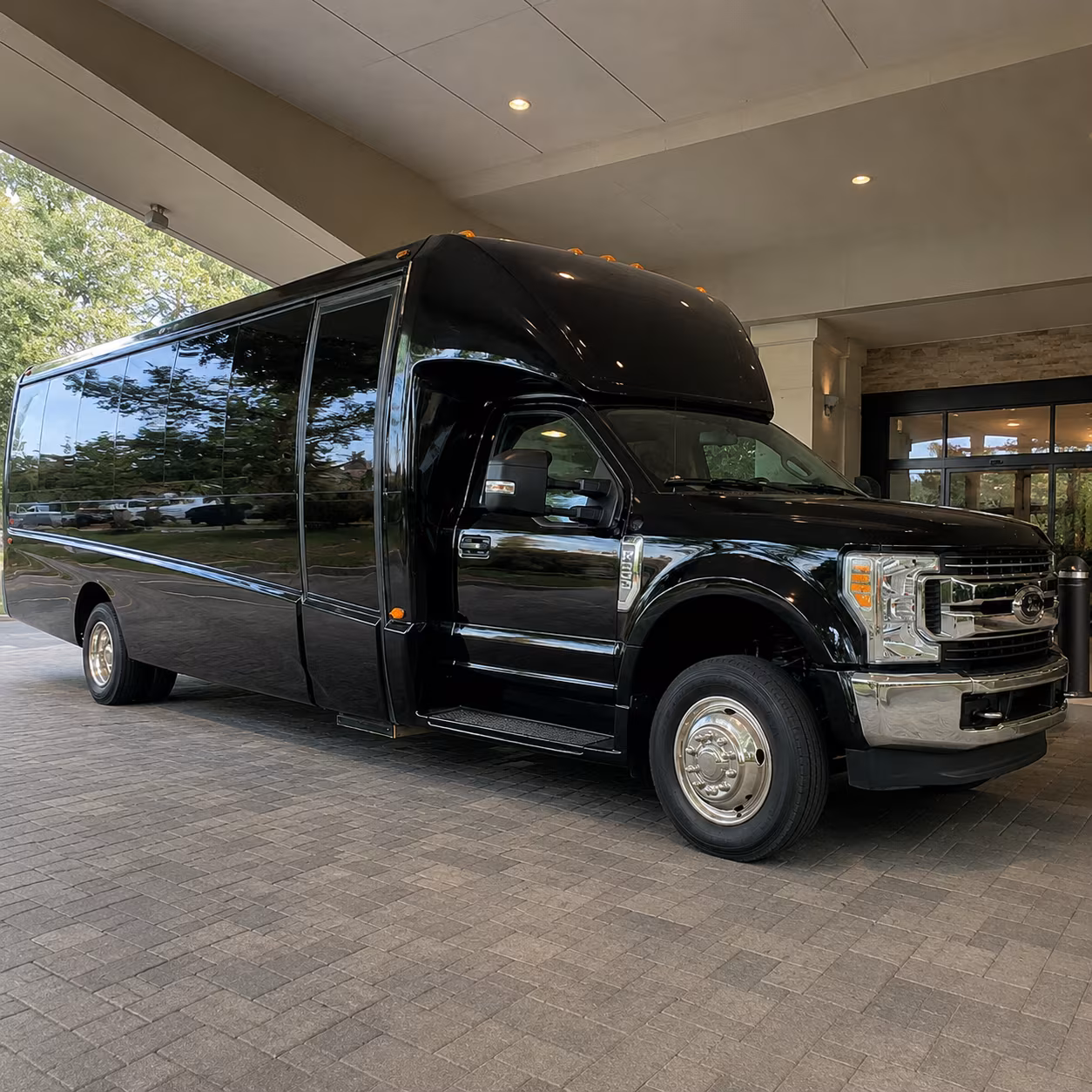 charter buses and party buses to cardinals games at busch stadium