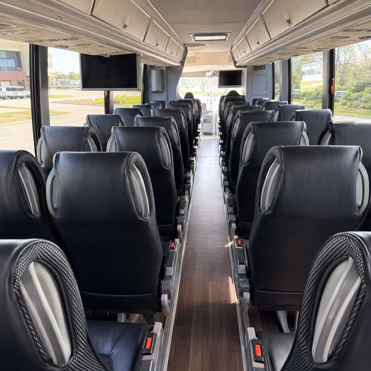 long distance bus trips from st charles to kansas city