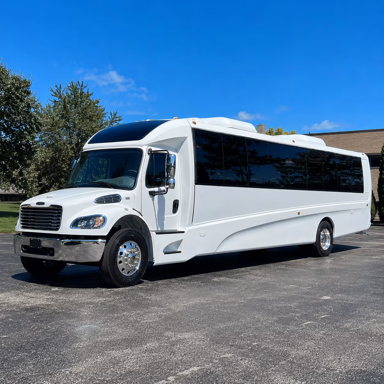 st charles 35 passenger minibus