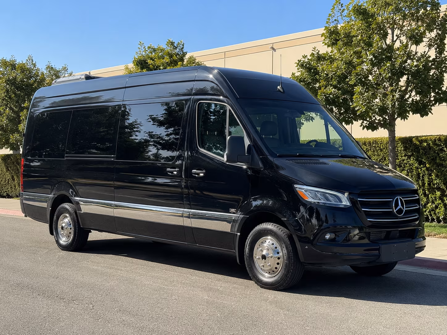 st charles airport transportation onboard seating